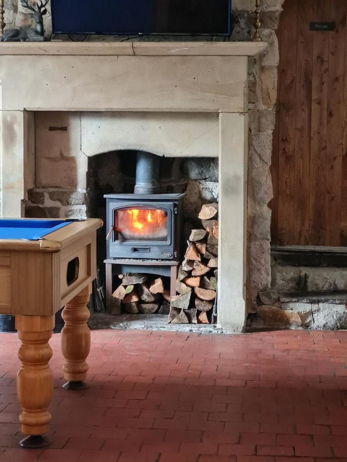 Peak District, The Greyhound Inn, Warslow Circa 1750 外观 照片